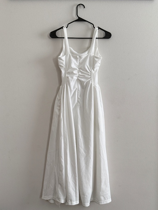 Dresses & Skirts - Dress